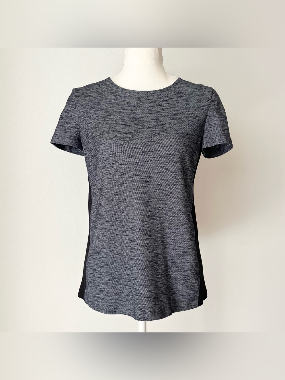 Theory Women's Short Sleeve Top Mixed Media Black Size P (XS) Minimalist Office